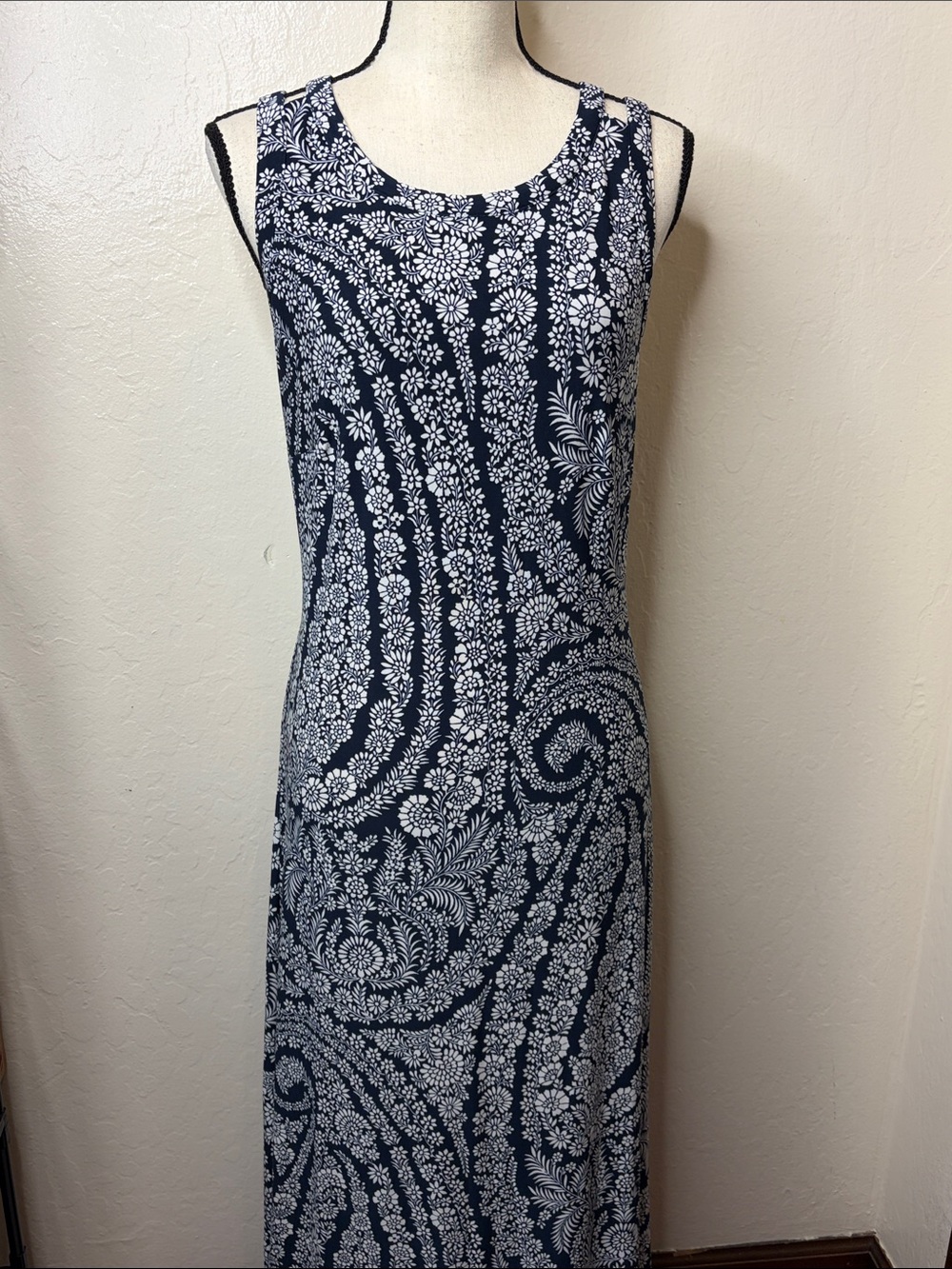 Tommy Hilfiger Navy Blue and White Paisley Halter Maxi Dress 8 - Picture 15 of 15
